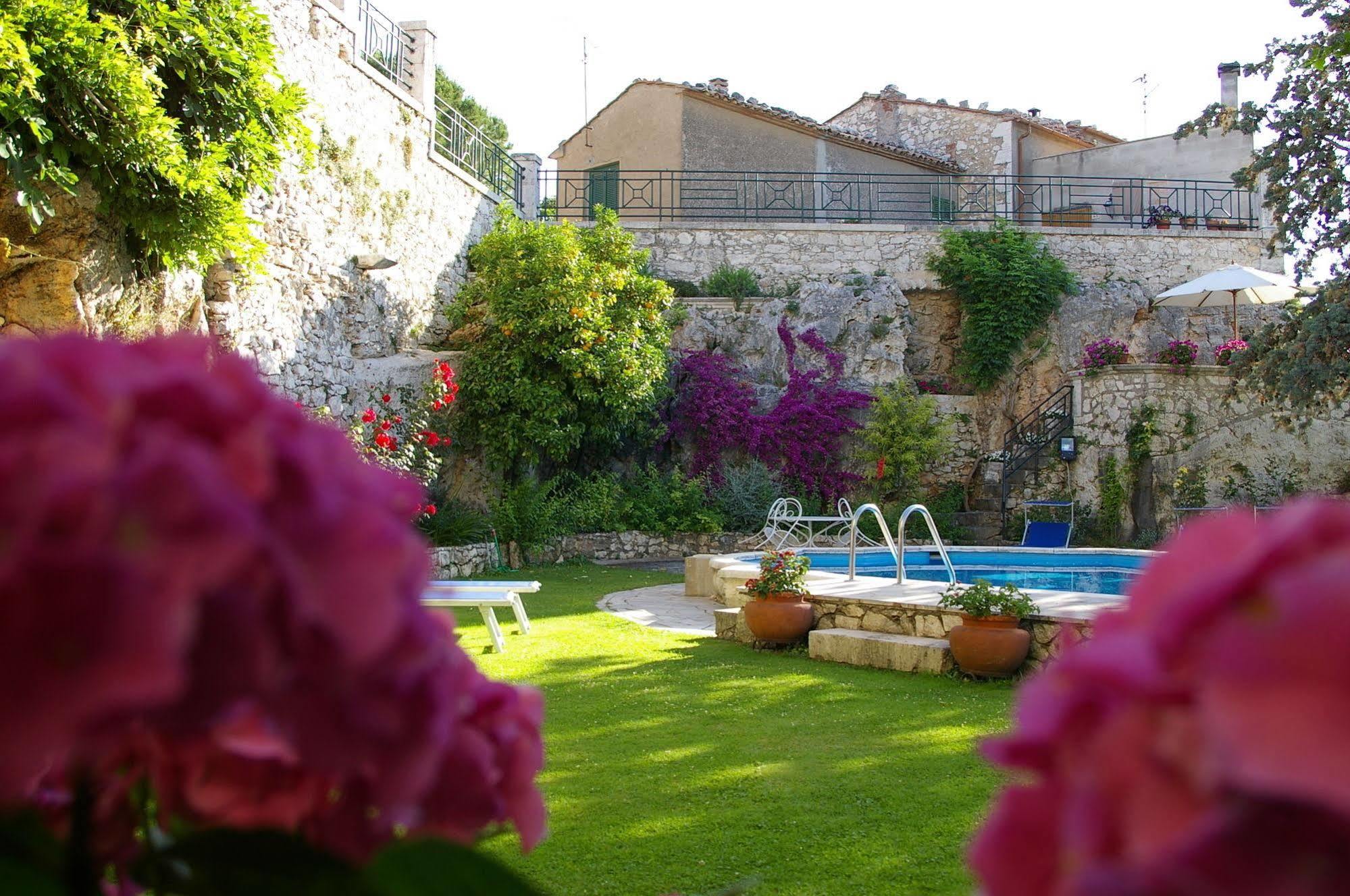 Hotel Villa Clodia Saturnia Exterior foto